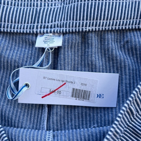 NWT: Southern Tide: Women's Blue Stripe Lounge Shorts: Size XL - Picture 4 of 8